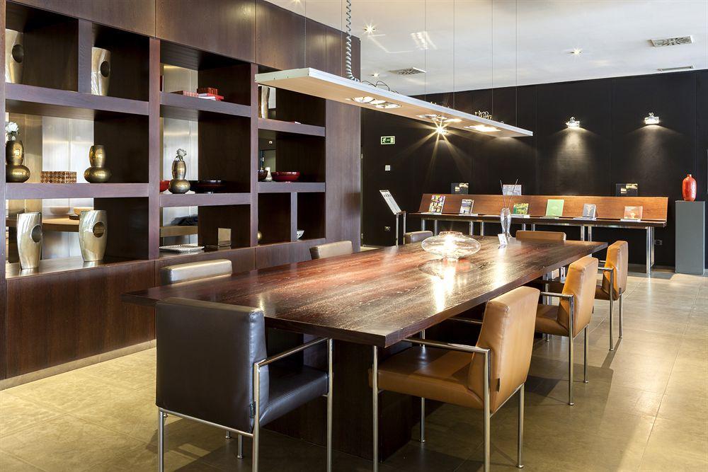 Ac Hotel Oviedo Forum By Marriott Kültér fotó