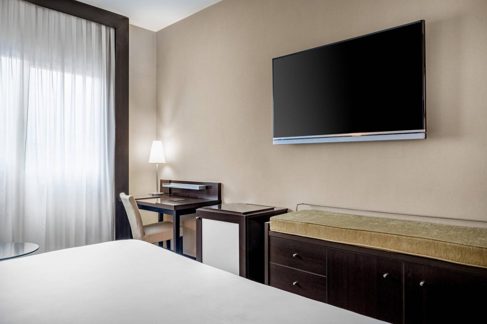Ac Hotel Oviedo Forum By Marriott Kültér fotó